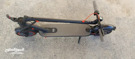  2 used electric scooter