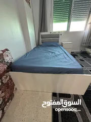  1 تخت مفرد ونصف للأطفال خشب سويد ثقيل  استعمال بسيط مع درج عدد 3  بدون الفرشة