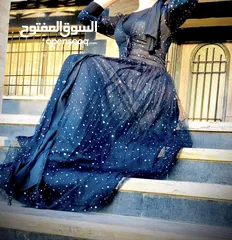  2 فساتين للبيع