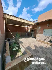  8 بيت للبيع في منطقة الصبخه الشارقة