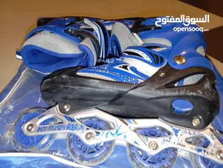  14 بوت عجال (سكيت - skate ) مستعمل لمده بسيطه  مع شنطة السكيت  مناسب من نمره 39 - 43 / يتوسع.