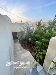  13 عماره طابقين للبيع تشطيب ديلوكس عمر البناء 5سنوات