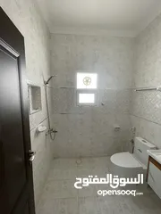  12 فيلا راقيه واسعه للبيع في صومحان جنوب