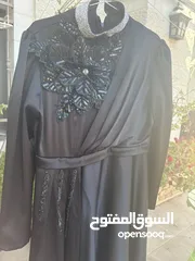  2 فساتين سهرة جميلة وانيقة ولبسه واحده فقط وبأقل الاسعار � فساتين سهرة مستعملة بحالة ممتازة للبيع �