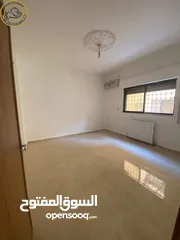  10 شقة مميزة للبيع في الجاردنز 130م مع ترسات وحديقة بسعر مغري