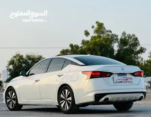  5 NISSAN ALTIMA SV - 2019