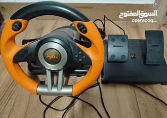  4 بلاستيشن و لعبتين ماين كرافت و pes2020 و مقود للبيع