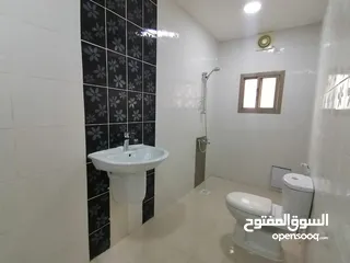  4 شقة للايجار في سند ( المنطقة الجديدة )   Apartment for rent in Sanad (new area)