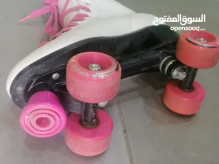  4 سكيت بحالة ممتازة