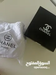  1 شنطة نسائية جديدة على الإطلاق!