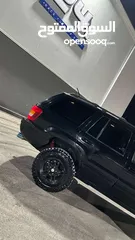  7 جراند شيروكي موديل 2000