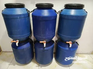  25 براميل بلاستيك نظاف جدا للبيع