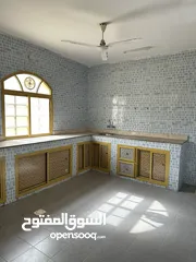  4 مبنى سكني للإيجار 12 شقه