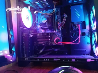  2 كمبيوتر ممتاز للبيع         حرقققق .