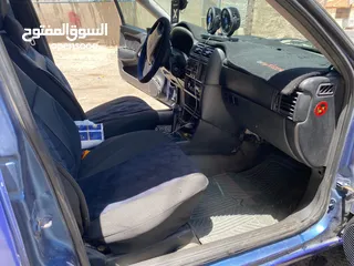  4 اوبل فيكترا  موديل 1993 محرك 1800 بحاله جيده