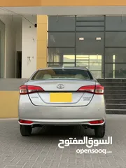  4 Toyota Yaris E