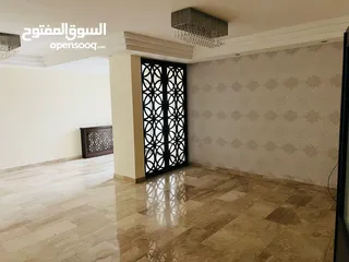 17 شقة أرضية للبيع في ضاحية النخيل - ref: 14613