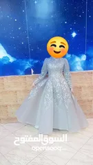  3 فستان للبيع لون سلفر