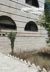  6 *فيلا*  مكونة من طابقين وروف صغير ( غرفة + حمام + مطبخ صغير) مساحة الارض 850 ع الكوشان 750 مساحة كل