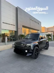  1 الصقر الأسود لتأجير السيارات لاند روفر ديفندر اعلى مواصفات2023 للأيجار Land Rover defender X dynamic