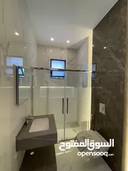  11 شقه أبراج عبدون الطابقية الفاخره/ روف بمساحة 300 متر مع ترسات خارجيه 250 متر
