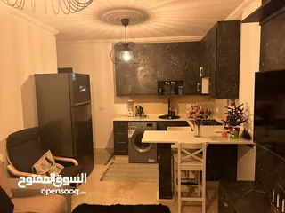  16 شقة مميزة سوبر ديلوكس ارضية مع حدائق في السابع للبيع عبدالله غوشة