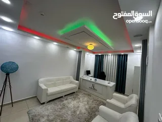  5 عفش مكتب كامل بحالة الوكالة للبيع