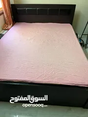  5 King Size Bed with Mattress in gud condition