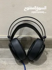  1 Axilor headphone