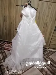  7 بدلة عرس موديل أمريكي نضيفة جدا شك يدوي للبيع بسعر مغري جدا 100 دينار.. استخدام مرة وحدة فقط