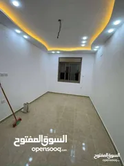  3 للبيع شقه بناء جديد ارضي معلق سوبر ديلوكس