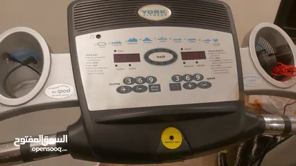  2 جهاز مشي  بحاله ممتازه استعمال بسيط شغال ما في ولا اشي