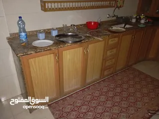  3 غرفة مطبخ المنيوم وخشب زان اصلي لون مميز وخزائن وأبواب المنيوم وخشب زان للبيع في نابلس