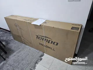  1 Brand New Treadmill Tempo T86 Unpacked