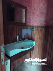  9 شقة طابقية فاخرة للبيع في الأمير راشد قرب مجمع الداود طابق ثالث مع روف دوبلكس 490م تشطيب سوبر ديلوكس