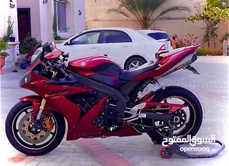  8 YAMAHA R 1000cc 4 Cylinders