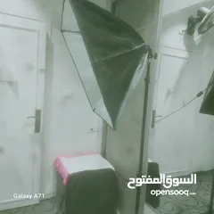  23 رينج لايت احترافي بالإضافة لسوفت بوكس معهم حقائبهم وستاند طويل وستاند قصير