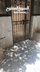  5 شقه بموقع متميز