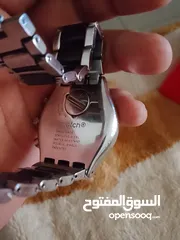  6 ساعه سواتش مع كفالتها وكرتونتها جديده بحالة الوكاله للبيع