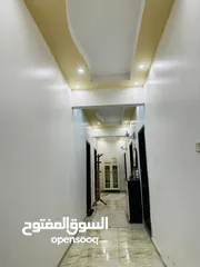  20 شقة كبيرة طابق اول بشارع جمال ع الرئيسي