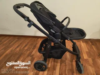  5 عرباية و carseat ماركة Graco للبيع لون اسود