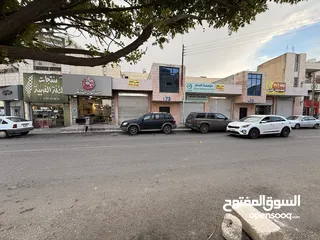  4 للإيجار – محلات تجارية مميزة في الجبيهة / شارع البلدية