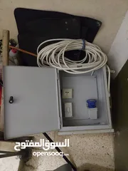  1 صندوق شحن جميع سيارات الكهرباء