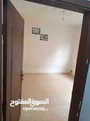  5 شقه للبيع  أبو نصير قرب مسجد  الهدى ابو نصير