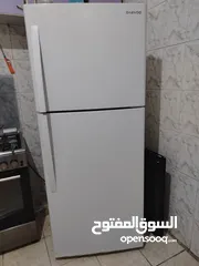  1 ثلاجة حجم وسط