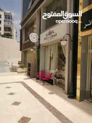  17 للإيجار محل تجاري في شارع وصفي التل (الجاردنز) بعد تقاطع البشيتي في عمارة القدس مساحة 51 متر مربع