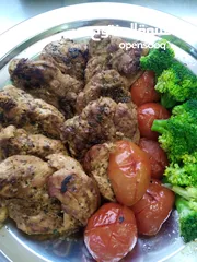  26 شيف طباخ شرقي وغربي وسلطات ابحث عن عمل خبره في الاكل العربي والسلطات خبره في الفندق