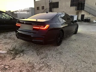  2 BMW 745 LE 2020