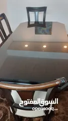  2 طاوله سفره جميله وبحاله جيده ست كراسي