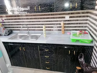  18 رول رخامي لاصق ضد الماء والحرارة للطلب ع الواتس  الصور المعروضة من زباين    يصلح على جدارن